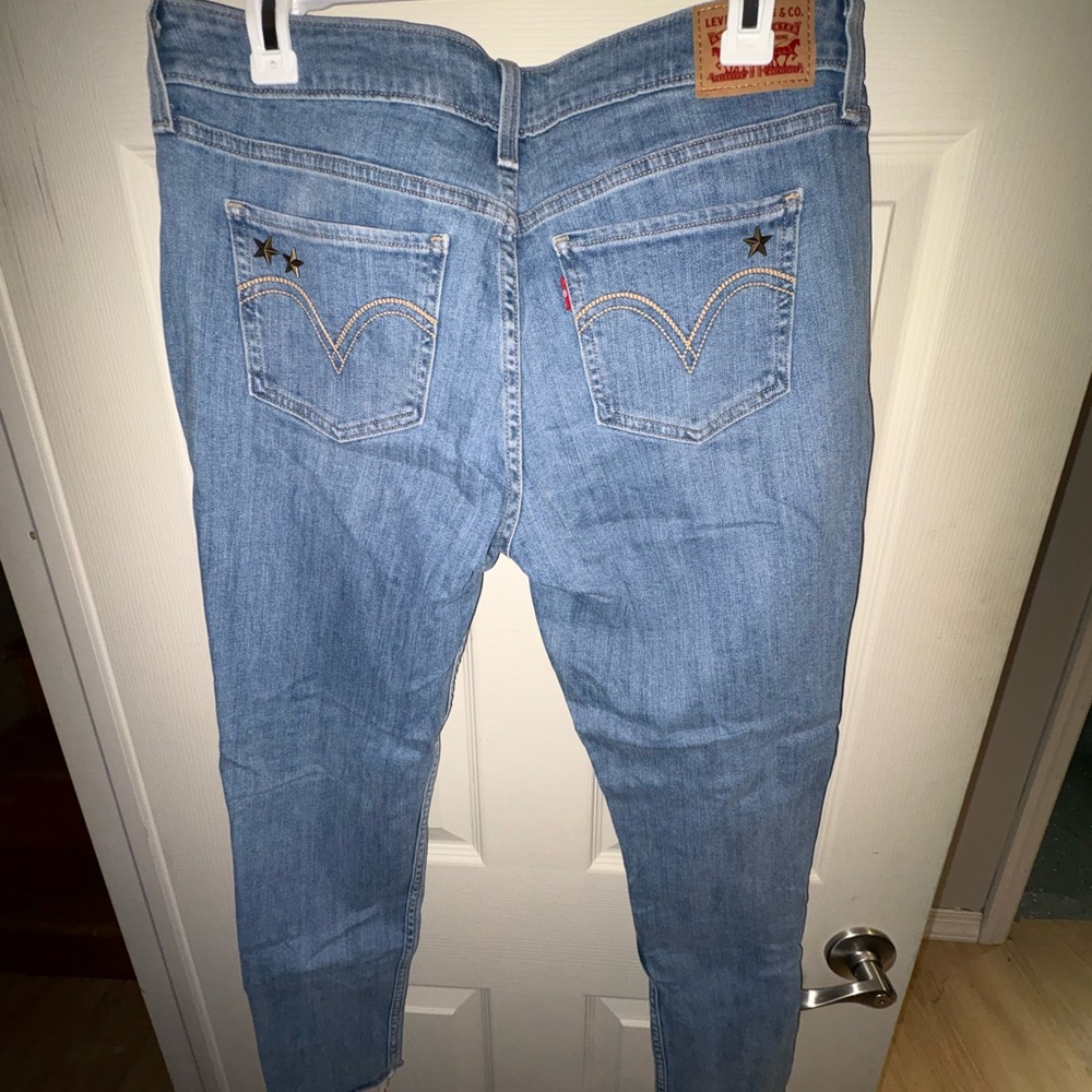 Levi's Light Blue Skinny Jeans with Star and Heart Details - Picture 2 of 5